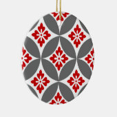 花をモチーフにした七宝、赤、白、灰色 セラミックオーナメント (右)