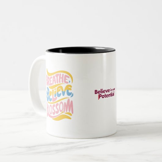 花を信じ咲く | 感動的 ツートーンマグカップ (正面左)