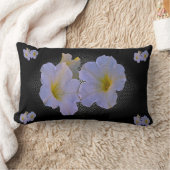 花を切る ランバークッション (ブランケット)