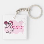 花を持つアヒル – 「You Make Me Quacky Happy」 キーホルダー (裏面)