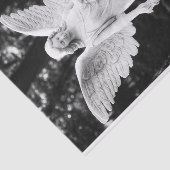 花を持つエンジェルのモノクロ写真 薄葉紙 (詳細)