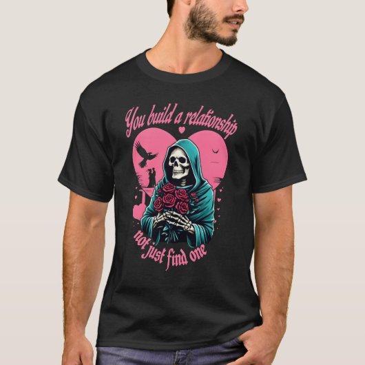 「花を持つスケルトン – リレーションの作成 Tシャツ (正面)
