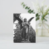 花を持つ翼を広げた天使 ポストカード (スタンド正面)