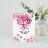 花を添えたピンクリボン　乳がん啓発 ポストカード (スタンド正面)