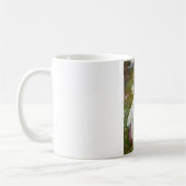 花を集める女性 コーヒーマグカップ (左)