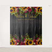 花を飾った素朴な木製のウェディングフォトブースの背景 タペストリー (正面)