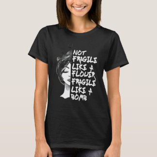 花インスパイア女のように繊細ではないことわざ Tシャツ