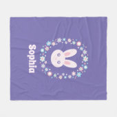 花カラフルかわいいバニーラビットラベンダーブルー フリースブランケット (正面(横))