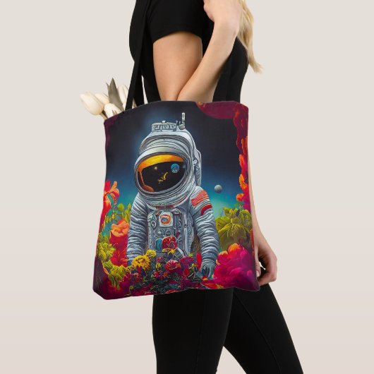 花カラフルの宇宙で宇宙飛行士 | トートバッグ (クローズアップ)