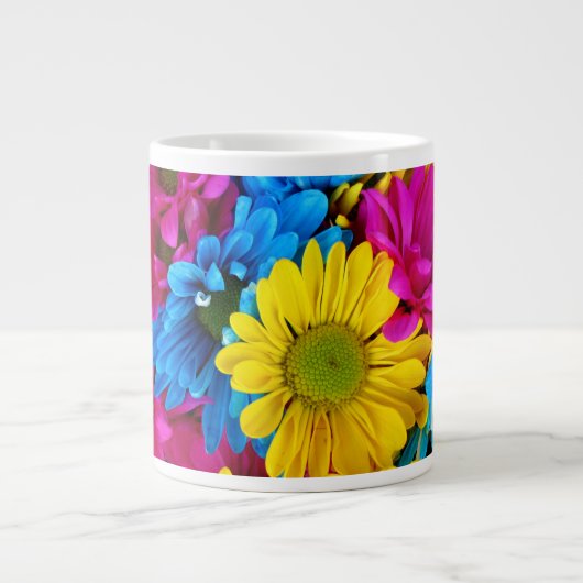 花カラフル、デイジー – ブルーイエローピンク ジャンボコーヒーマグカップ (正面)