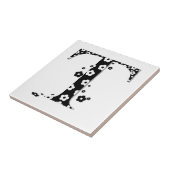 花パターン(の模様が)ある文字T タイル (側面)