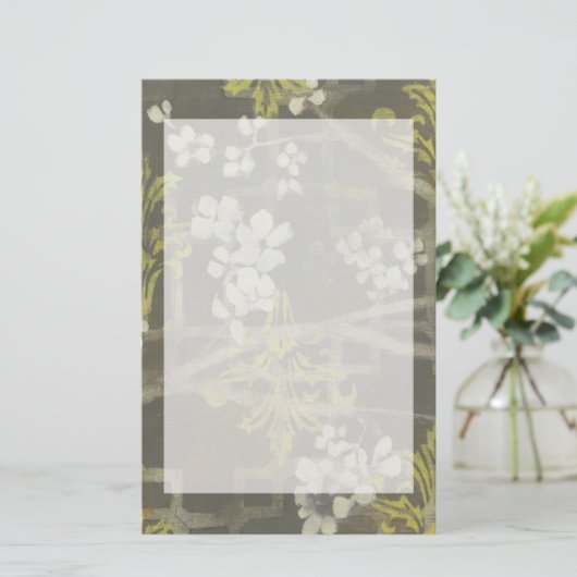 花パターン（の模様が）ある枝I 便箋 (スタンド正面)