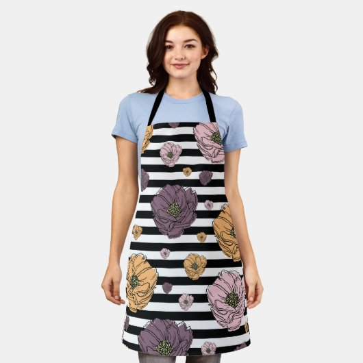 花パターン エプロン (着用した状態)