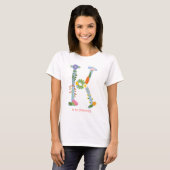 花パーソナライズされたお洒落モノグラム(K) Tシャツ (正面フル)