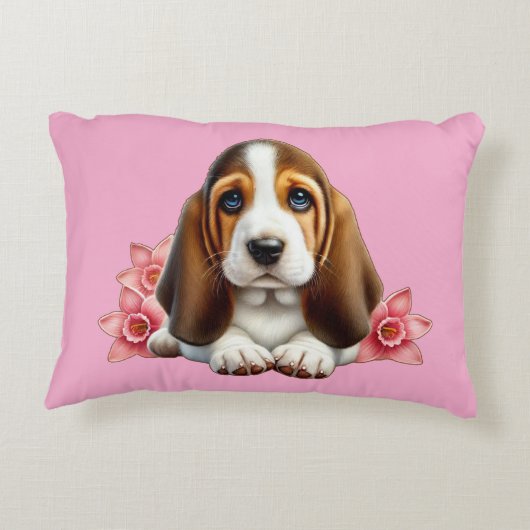 花パーソナライズされた付きバセット犬の子犬 アクセントクッション (裏面)