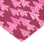 花モダンのクリスマスツリー、バーガンディとピンク テーブルクロス (アングル)