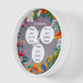 花リース3枚の写真と名前のカスタマイズ可能 壁時計 (傾斜)