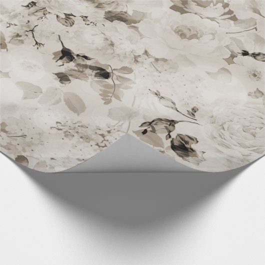 花ヴィンテージのぼろぼろのエレガントで白い灰色のバラ ラッピングペーパー (角)