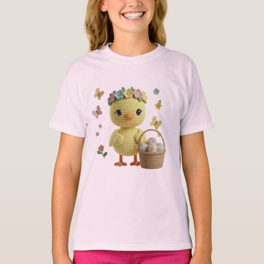 花冠と卵を持つかわいいイースターのひよこ Tシャツ (正面)