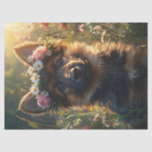 花冠をかぶったドイツ・シェパードの子犬