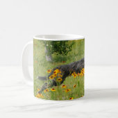 花分野を通るラーチャーのランニング-マグ コーヒーマグカップ (正面左)