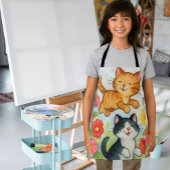 花園で戯れる田舎猫 エプロン