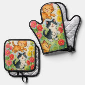 花園で野良猫をなでる 鍋つかみ&鍋敷きセット (正面/裏面)