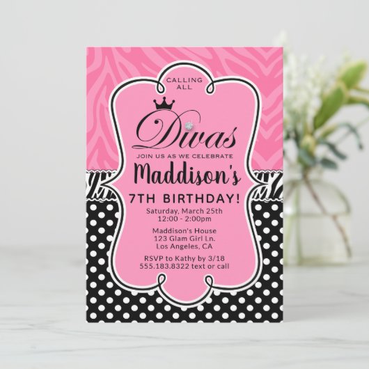 花型女性歌手のシマウマのピンクおよび黒い女の子の誕生会 招待状 (スタンド正面)