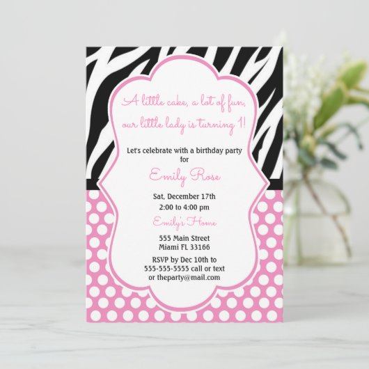 花型女性歌手のシマウマのピンクの女の子の誕生日の招待状 招待状 (スタンド正面)