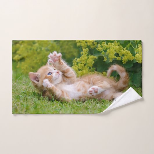 花壇おもしろいのかわいい遊猫の子猫 バスタオルセット (ハンドタオル)