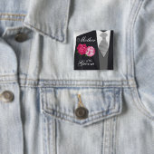 花婿のブライダルパーティ – ピンクの花 缶バッジ (インサイチュ)