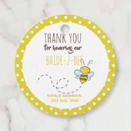 花嫁がハチになるキュートな黄色の水玉模様のブライダルシャワー フェイバータグ