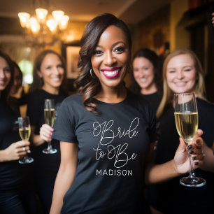 花嫁が白にモダンなるカスタムウェディング Tシャツ