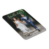 花嫁と花婿が走っている、オリジナルのSave the Date マグネット (右側)