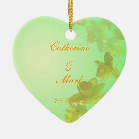 花嫁と花婿、結婚の、黄色のチューリップの花 セラミックオーナメント (正面)