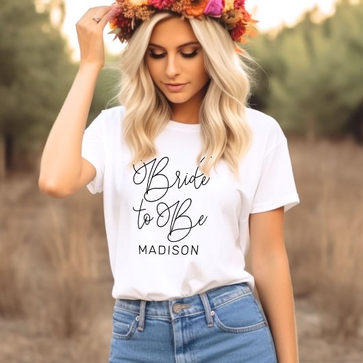 花嫁になる私の名前のカリグラフィー Tシャツ
