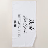 花嫁になる私 黒白 バチェロレッテ パーソナライズド ビーチタオル (正面)