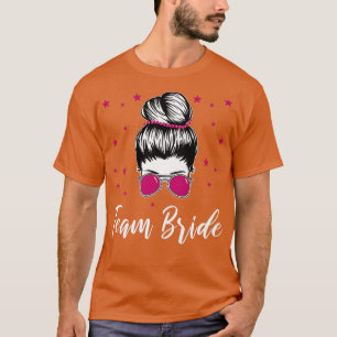 花嫁のチーム 結婚する かっこいい花嫁 ハン・ナイト Tシャツ