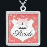 花嫁のネックレス シルバープレートネックレス<br><div class="desc">のKeepsake Wedding Party Necklaces – 背景色を変更するには結婚クリックカスタマイズ - edit最後のツールを選択し、表示された色の1つを選択するか、カスタムのウェディング色のRGB 16進コードを入力します。</div>
