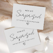 花嫁の付き添い婦人の提案は今や驚いた。 招待状