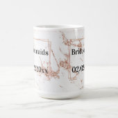 花嫁の仲間たちのタンブラー:ローズゴールドの優雅さ コーヒーマグカップ (中央)