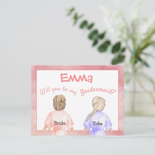 花嫁の仲間にお願い/ローブを着た女の子の後ろ姿/ピンク インビテーションポストカード (スタンド正面)