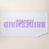 花嫁の友人への特別なギフト 白とラベンダー カスタム名 ビーチタオル (正面)