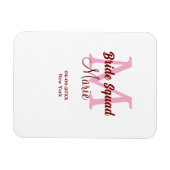 花嫁の友達チームの名前 モノグラム ブライズメイド ピンク 日付を追加 マグネット (横)