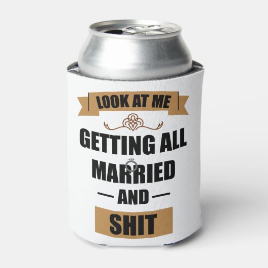 花嫁の友達用Tシャツ 酔っ払い独身最後の夜  結婚式 缶クーラー (缶正面)