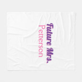 花嫁の名前を追加する ウェディング バチェロレッテパーティーのデザイン フリースブランケット (正面(横))