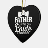 花嫁の父はパパの最初の贈り物を愛した セラミックオーナメント (左)