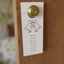 花嫁の結婚　のぞかないで　はにかみピンクのドアハンギング