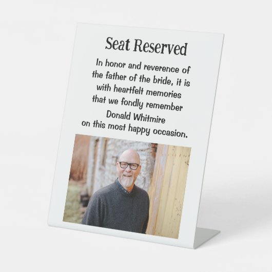 花嫁の記念結婚碑の父 台座サイン (正面)