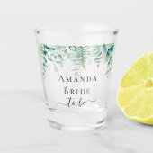 花嫁はユーカリの緑のシダの森林 ショットグラス
